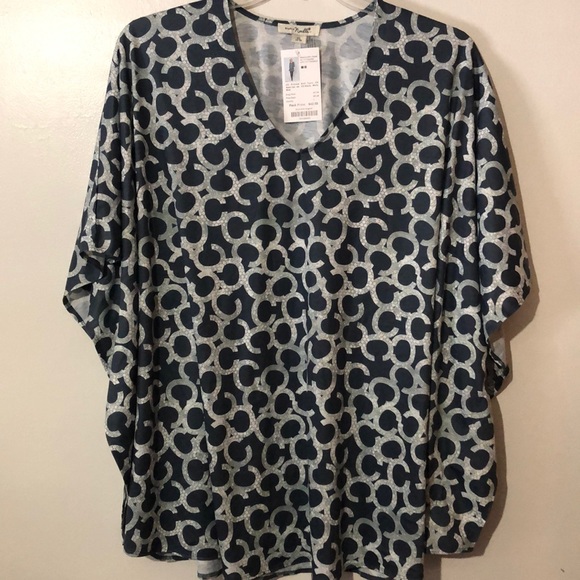 Simply Noelle Blue White Printed Oversized Tunic - Picture 6 of 7